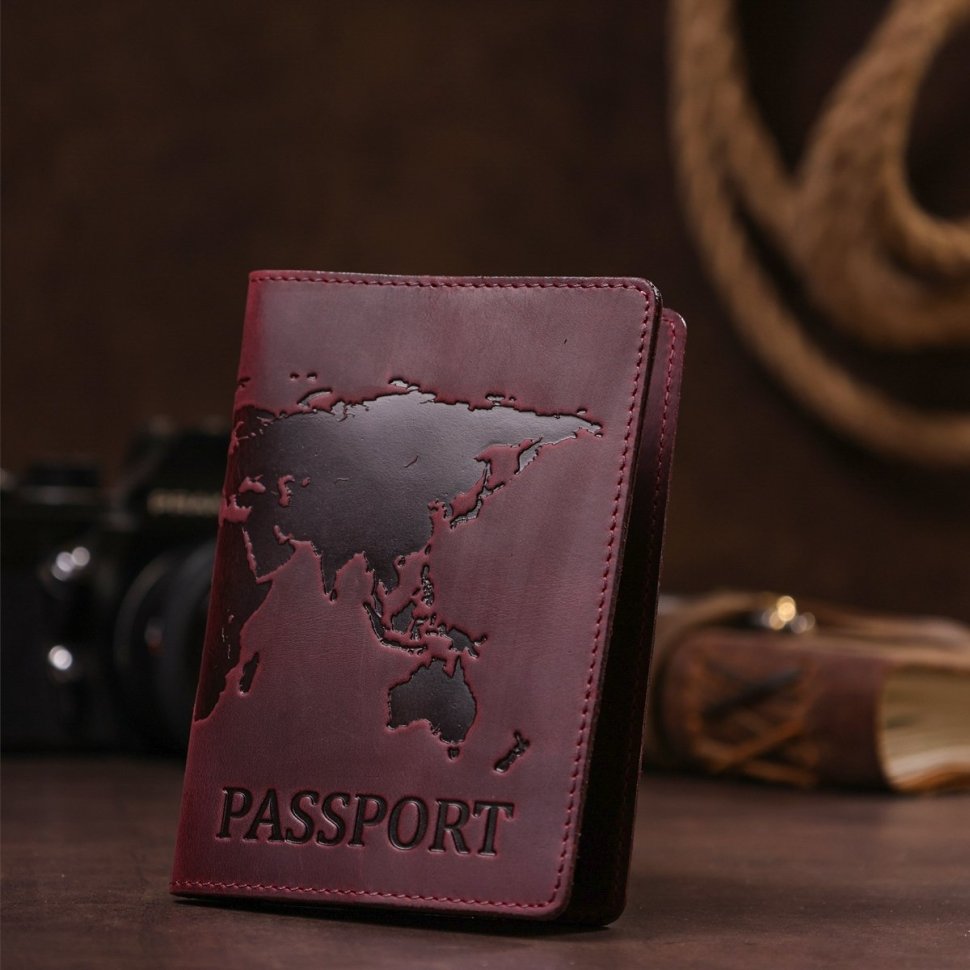 Кожаная матовая обложка на паспорт цвета марсала с тиснением карты мира Shvigel (2413955)