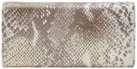 Женский кожаный кошелек на кнопке с фактурой под змею Desisan 106629 золотистая