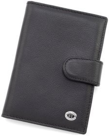 Шкіряна обкладинка для паспорта з відділеннями для карток ST Leather 97729 чорного кольору