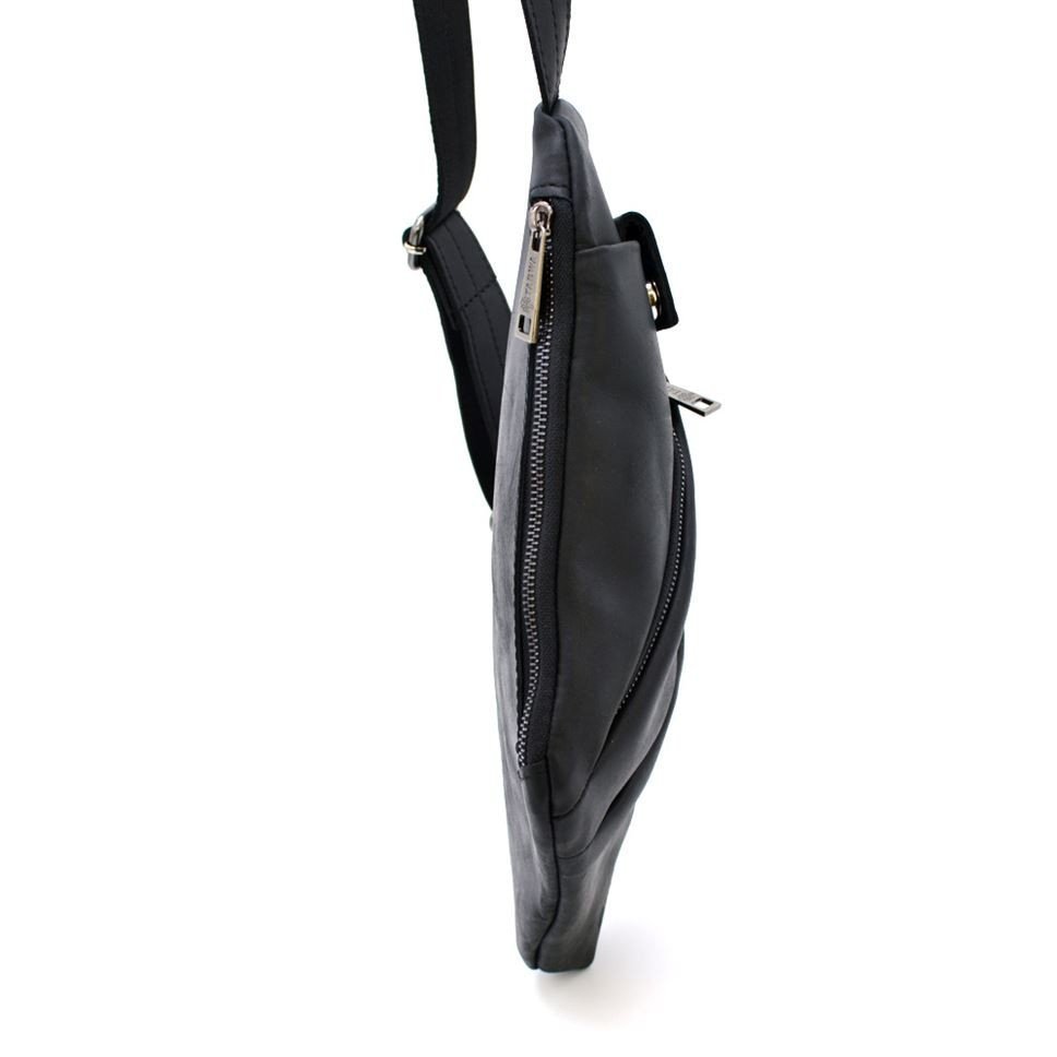 Чорна чоловіча сумка-слінг через плече з натуральної шкіри з гладкою поверхнею TARWA (19665)