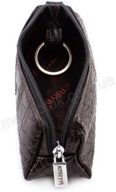 Коричнева шкіряна ключниця під фактуру крокодила - KARYA (40038)