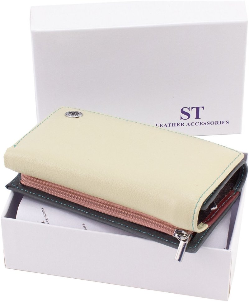 Шкіряний жіночий гаманець у різнобарвному забарвленні з фіксацією на магніти ST Leather 1767330