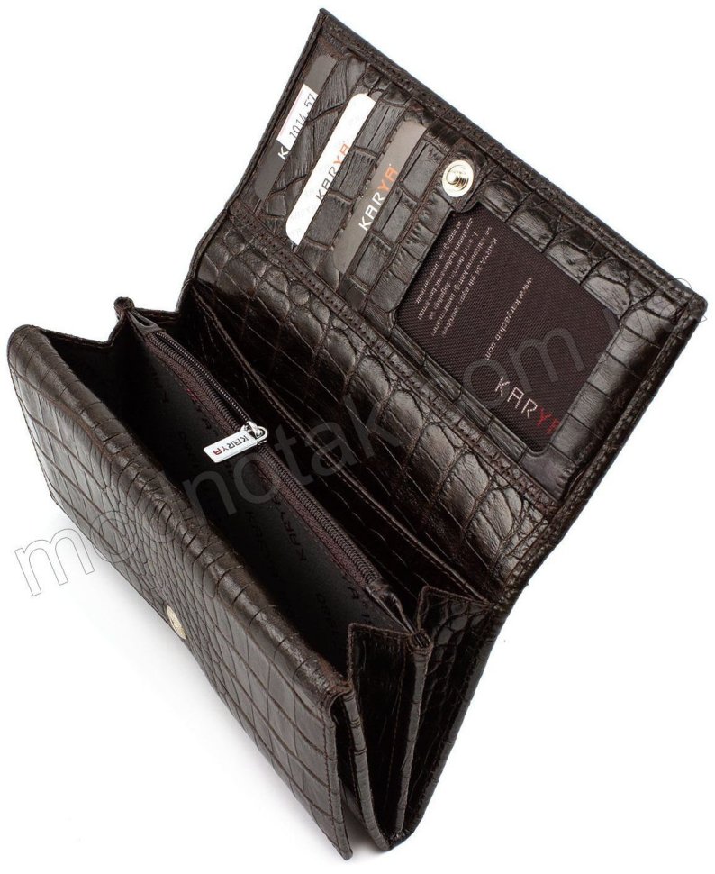 Коричневий гаманець з блоком для карт і фактурою під крокодила KARYA (1014-57)
