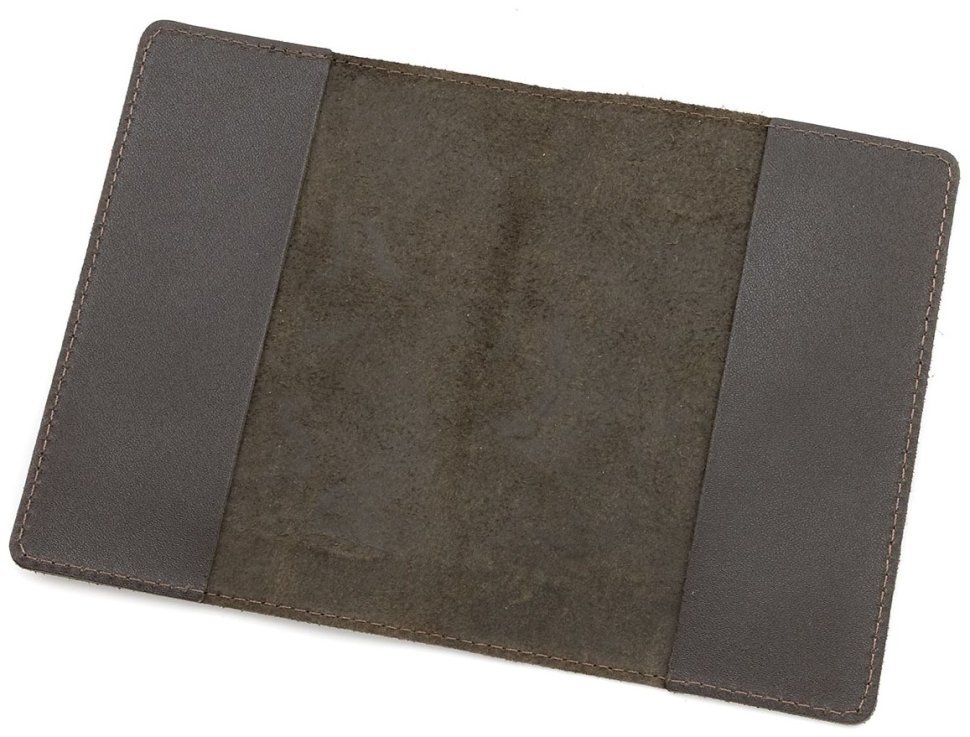 Кожаная обложка для паспорта из гладкой кожи с тиснением карты Leather Collection 103331 (Темно-коричневая) фото №5 Кожаная обложка для паспорта из гладкой кожи с тиснением карты Leather Collection 103331 (Темно-коричневая) modnotak фото №5