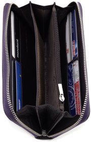 Фирменный женский кожаный кошелек пурпурного цвета на молнии ST Leather Accessories (17444)