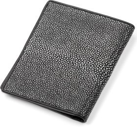 Мужское вертикальное портмоне черного цвета из кожи морского ската STINGRAY LEATHER (024-18057)