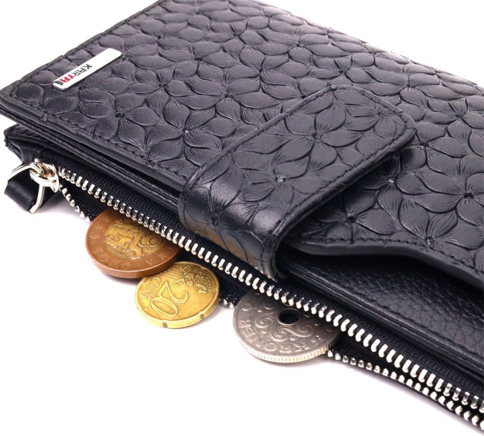 Черный женский кожаный кошелек с цветочным тиснением KARYA (2421333)