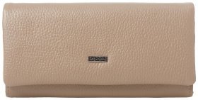 Жіночий гаманець бежевий з натуральної шкіри флотар з клапаном на магнітах Desisan 80232