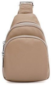 Женская сумка слинг из фактурной кожи с текстильным плечевым ремнем Borsa Leather 104532 бежевого цвета