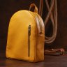 Яскравий жіночий рюкзак жовтого кольору з натуральної шкіри Shvigel (16321) - 7