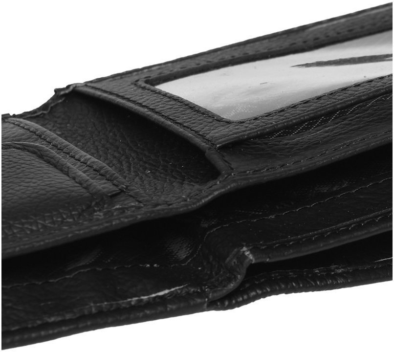 Мужской кожаный кошелек черного цвета с хлястиком на кнопке Horse Imperial 66032