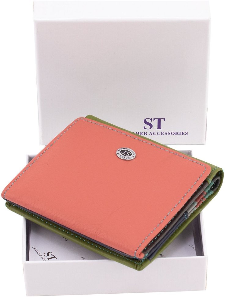 Невеликий жіночий гаманець із натуральної різнокольорової шкіри на магнітах ST Leather 1767232