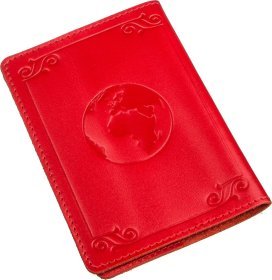 Жіноча шкіряна обкладинка на паспорт червоного кольору з тисненням SHVIGEL (2413981)