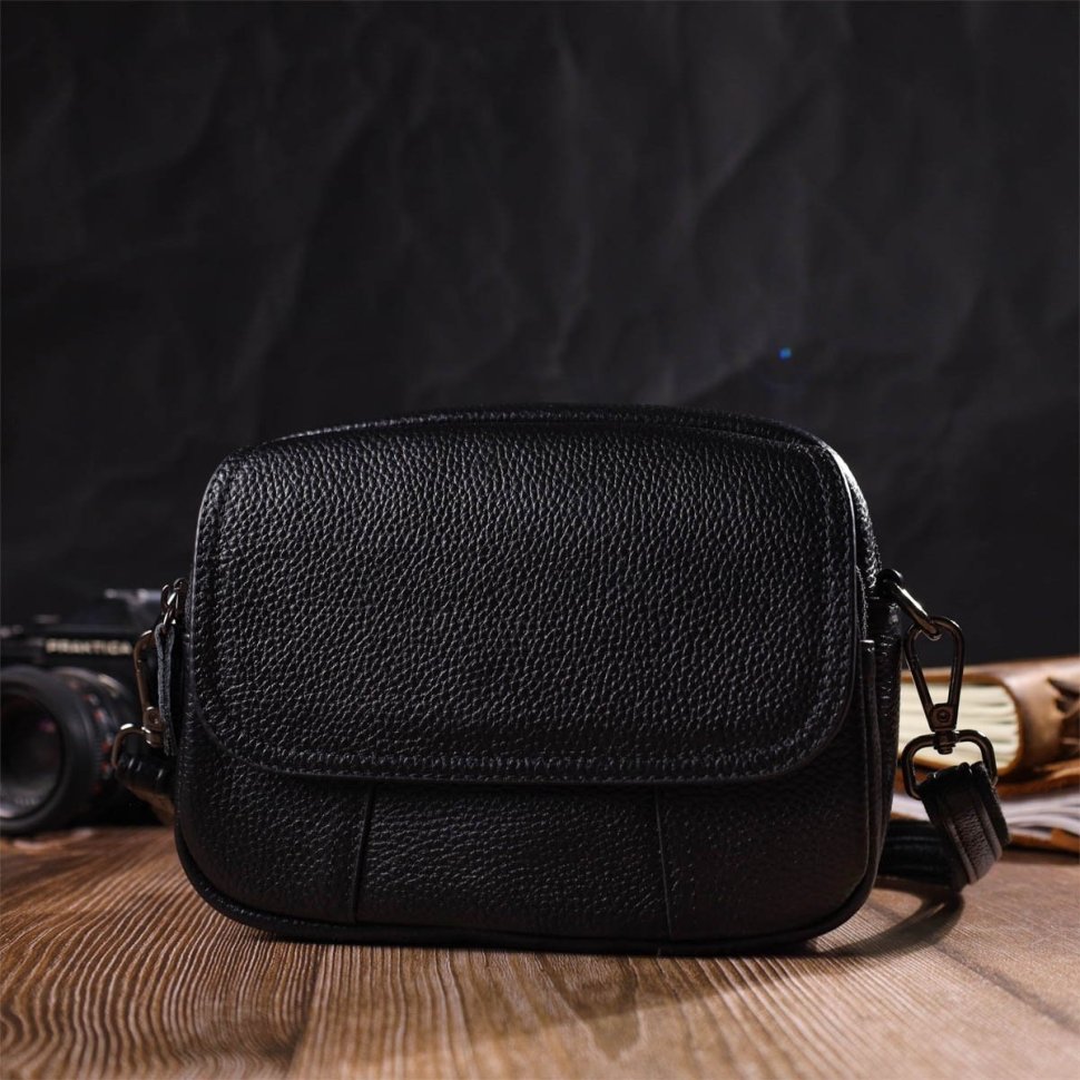 Чорна жіноча сумка-кроссбоді компактного розміру з фактурної шкіри Vintage (2422083)