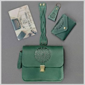 Жіночий подарунковий набір шкіряних аксесуарів зеленого кольору (сумка, Картхолдер, браслет, брелок) BlankNote Монреаль (12336)