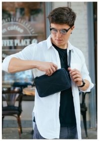 Темно-синяя сумка-бананка ручной работы из натуральной кожи BlankNote Dropbag Maxi (12690)