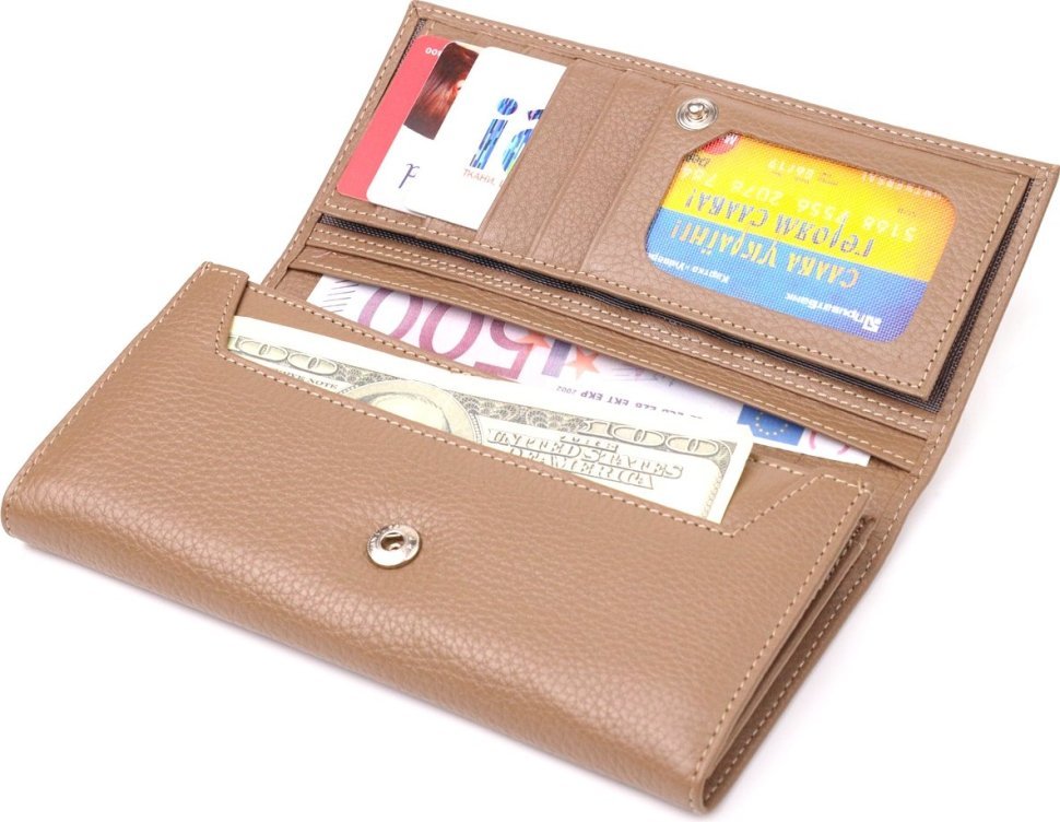 Бежевий жіночий просторий гаманець із натуральної шкіри із клапаном на кнопці CANPELLINI (2421523)