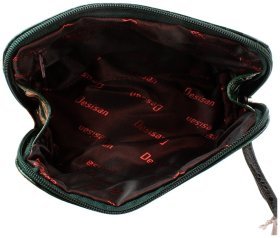 Зеленая женская косметичка из лакированной кожи под крокодила Desisan 79933