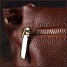 Середня жіноча сумка на плече із фактурної шкіри коричневого кольору Vintage 2422397 - 8