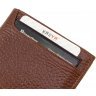 Шкіряний чоловічий гаманець у коричневому кольорі під картки та дрібниця KARYA (19894) - 7