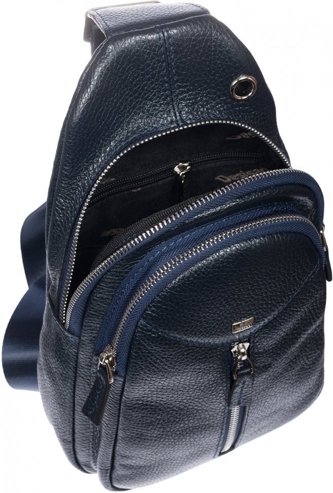 Синя чоловіча сумка-рюкзак через плече з натуральної шкіри DESISAN (19199)