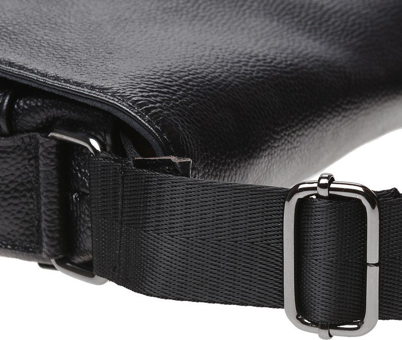 Черная мужская сумка-планшет из зернистой кожи с клапаном на магнитах Keizer (21343)
