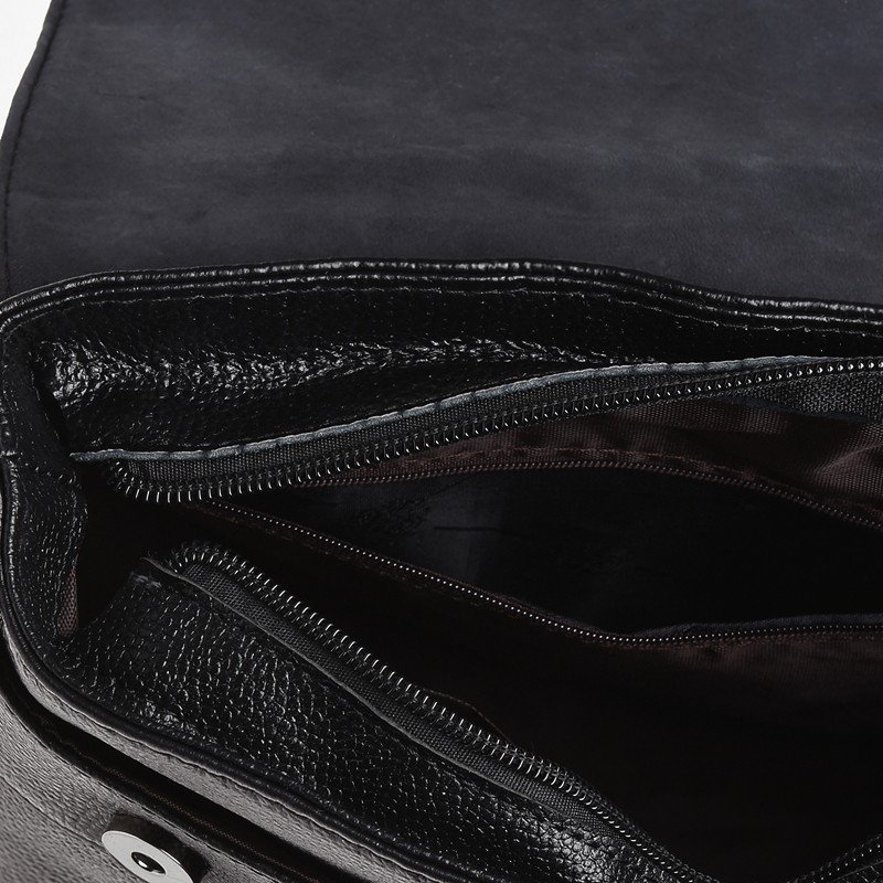 Чорна чоловіча сумка-планшет із зернистої шкіри із клапаном на магнітах Keizer (21343)