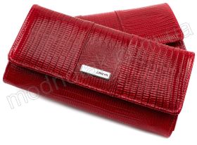Жіночий лаковий гаманець червоного кольору KARYA (1050-074)