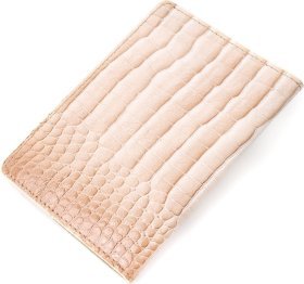 Бежевая обложка на паспорт из лаковой кожи под рептилию KARYA (2420921)