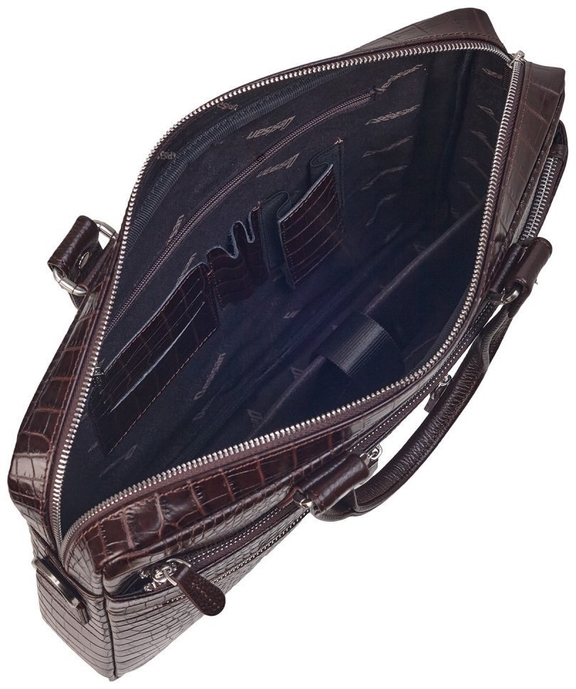Деловой кожаный портфель под фактуру крокодила коричневого цвета Desisan 107235 через плечо с ручками modnotak фото №6