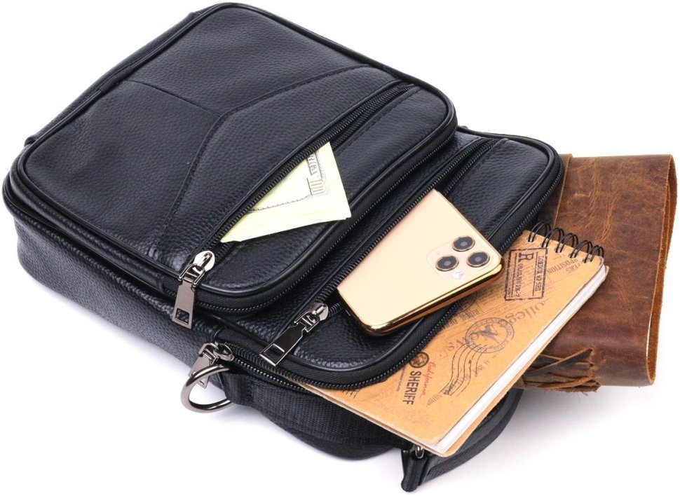 Чоловіча шкіряна сумка-барсетка чорного кольору з ручкою Vintage 2421271