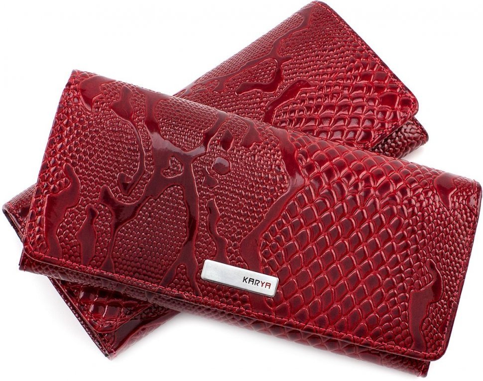Зручний гаманець з лакової шкіри червоного кольорі KARYA (1064-019)
