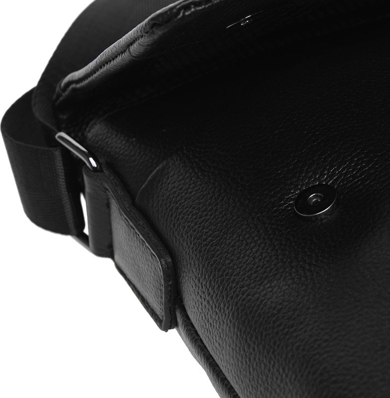 Оригинальная мужская сумка на плечо из натуральной черной кожи с навесным клапаном Borsa Leather (21326)