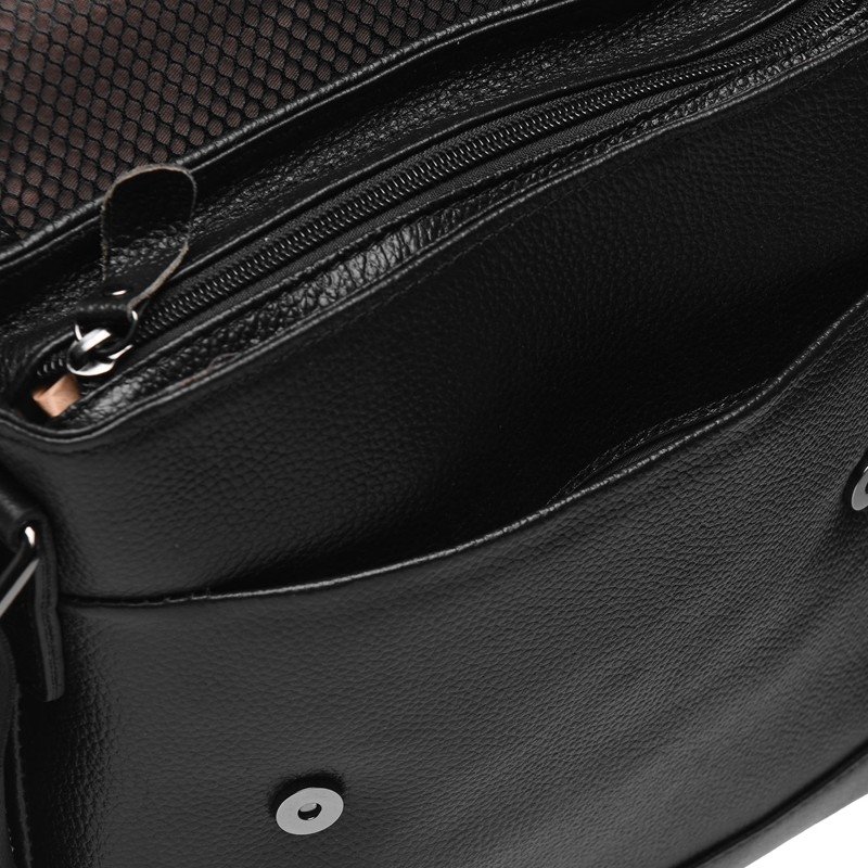 Оригинальная мужская сумка на плечо из натуральной черной кожи с навесным клапаном Borsa Leather (21326)