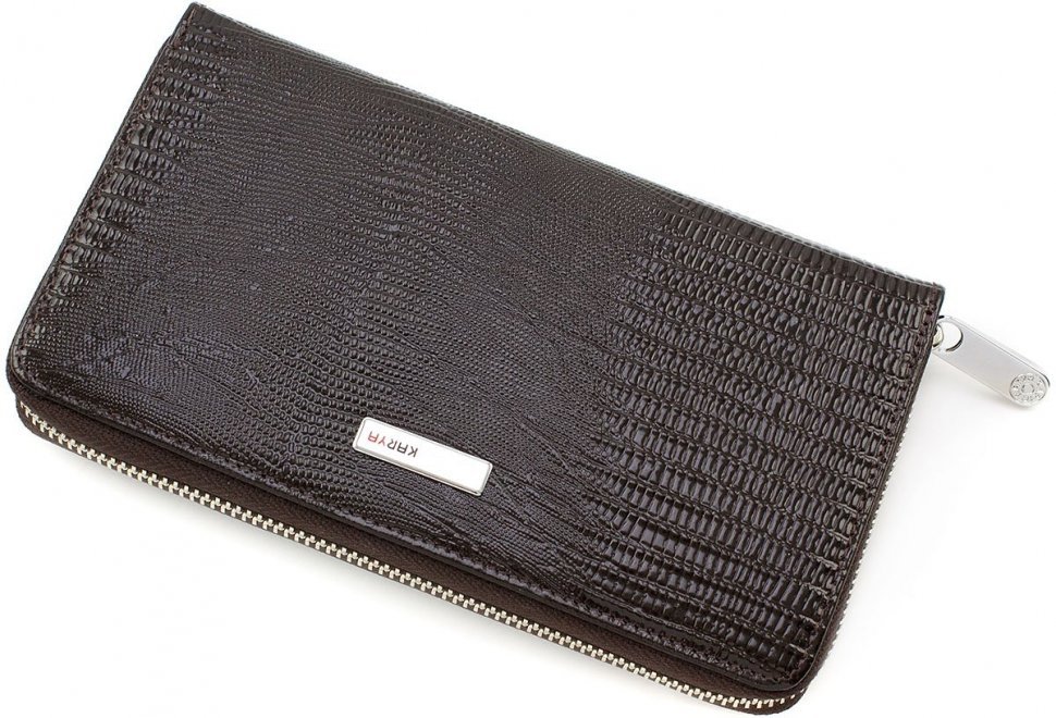 Великий шкіряний гаманець коричневого кольору на змійці KARYA (1072-071)