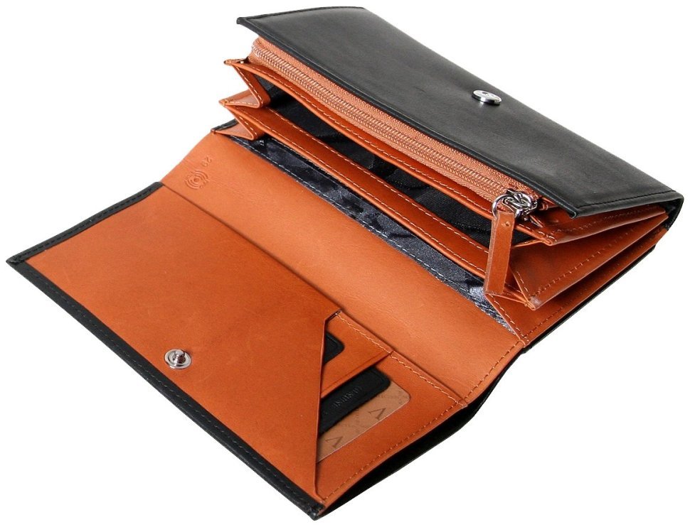 Жіночий чорний гаманець з яскравими вставками Beverly Hills на кнопці Vip Collection 102537 modnotak фото №3