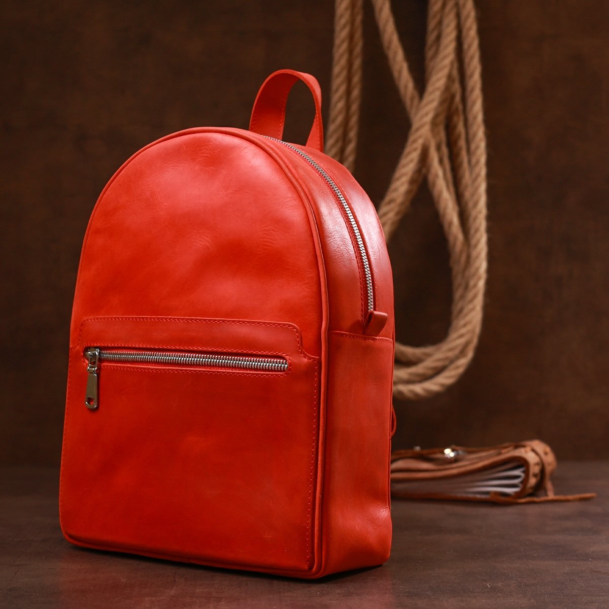 Компактный женский рюкзак красного цвета из натуральной кожи Shvigel (16312)