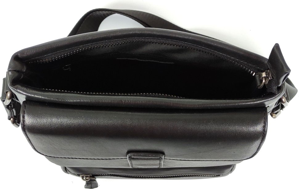 Чоловіча плечова сумка чорного кольору з гладкої шкіри Tiding Bag (21221)