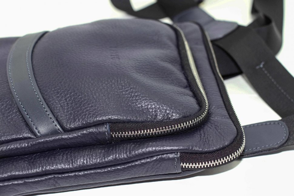 Кожаная мужская сумка планшет среднего размера VATTO (11878)