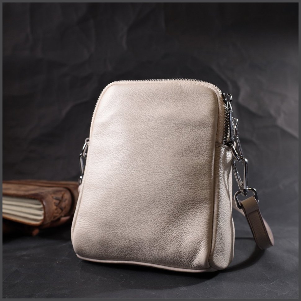 Вертикальна жіноча сумочка на плече з натуральної шкіри молочного кольору Vintage 2422401