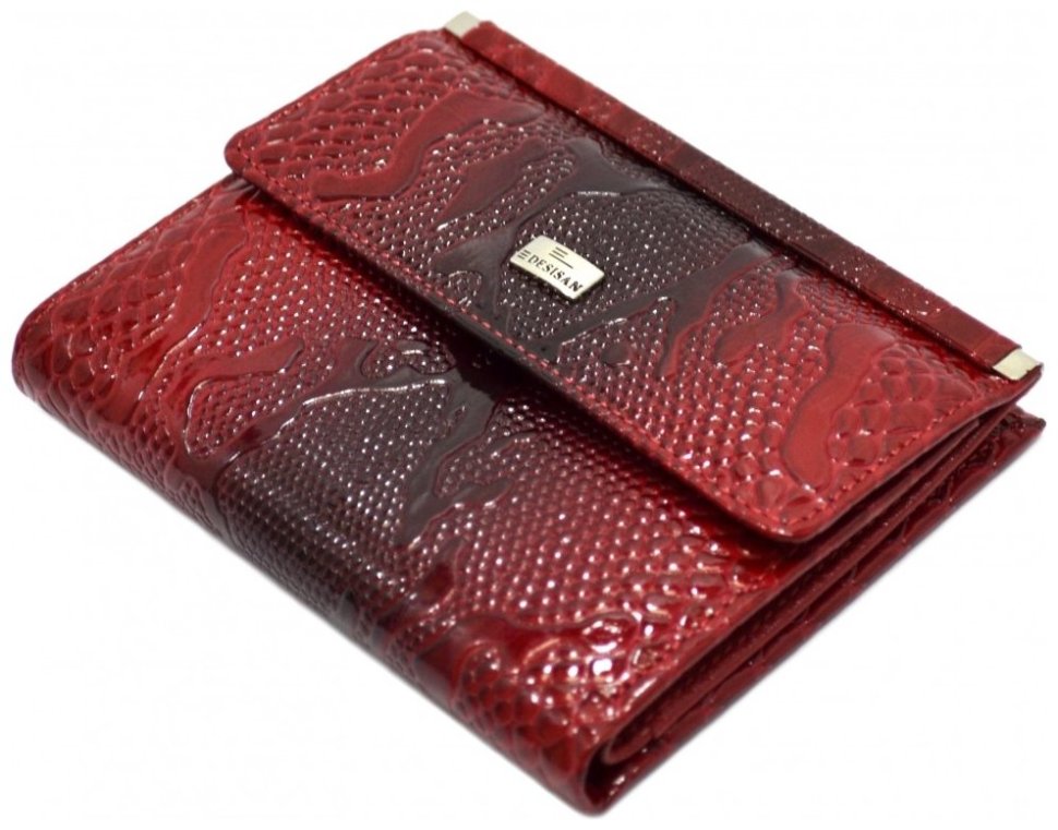 Маленький жіночий гаманець з лакованої шкіри під змію у червоному кольорі Desisan 80738 modnotak фото №5