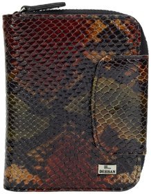 Жіночий лакований гаманець зі шкіри з фактурою під змію Desisan 107138 різнокольоровий