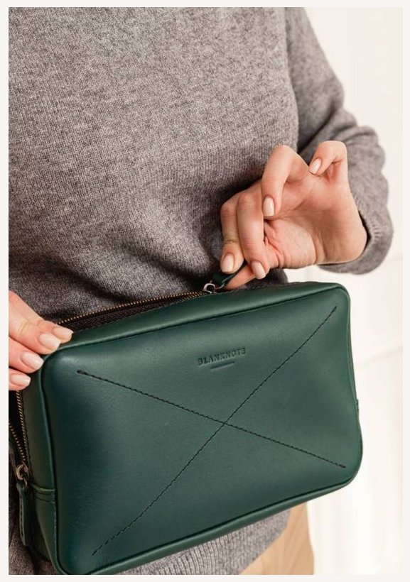 Жіноча поясна сумка із натуральної шкіри зеленого кольору BlankNote Dropbag Maxi 78838