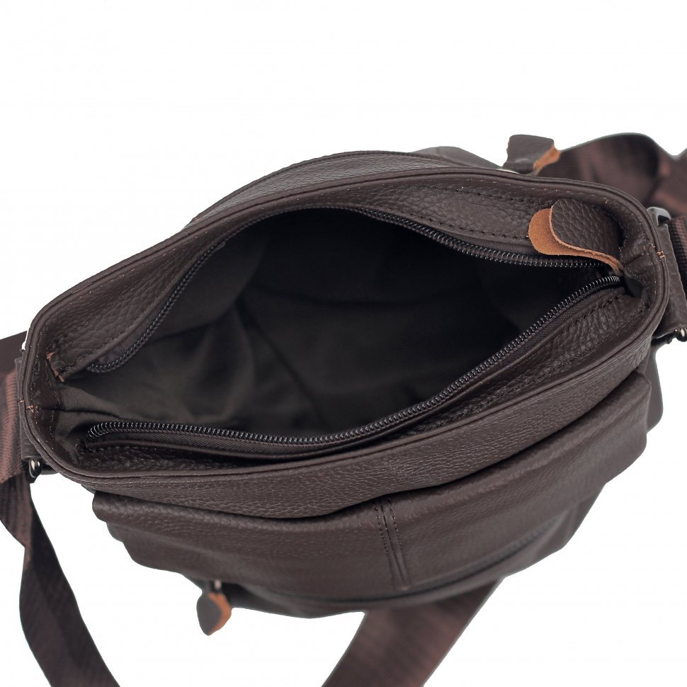 Чоловіча наплічна сумка-планшет коричневого кольору з натуральної шкіри з зернистою фактурою Tiding Bag (15914)
