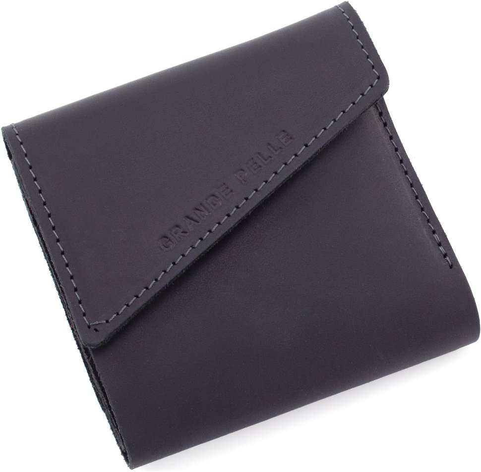 Чорний матовий гаманець із вінтажної шкіри з фіксацією на магніт Grande Pelle 67839