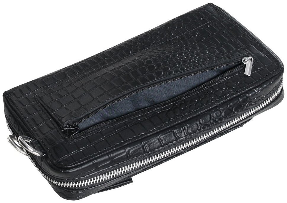 Клатч із натуральної шкіри під фактуру кроко з плечовим ременем Vip Collection 102340 чорного кольору фото №3 Клатч із натуральної шкіри під фактуру кроко з плечовим ременем Vip Collection 102340 чорного кольору modnotak фото №3