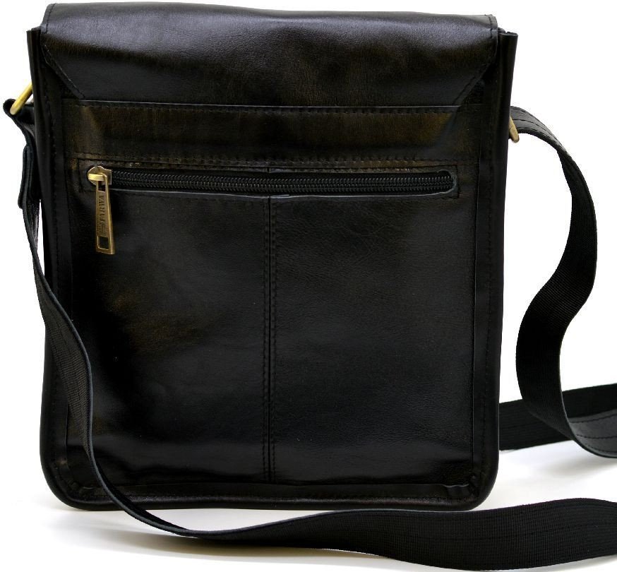 Мужская сумка на плечо из гладкой кожи черного цвета от украинского бренда TARWA (19823)