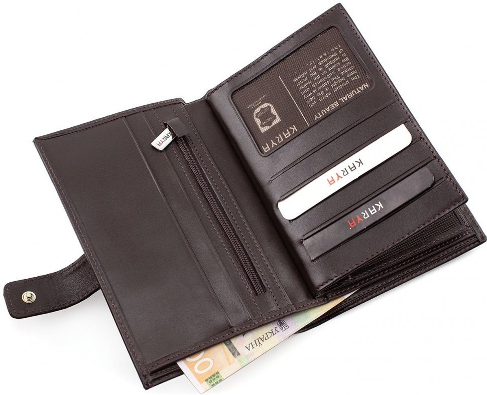 Коричневе портмоне з гладкої шкіри з відділенням для паспорта KARYA (0405-9)