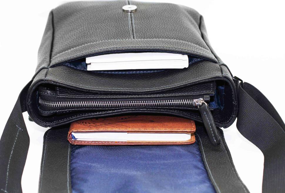 Мужская сумка планшет черного цвета с клапаном на магните VATTO (11981)