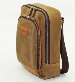 Небольшой мужской городской рюкзак из винтажной кожи VATTO (12081)